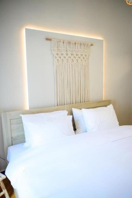 Boho Luxury 2 Bedroom Apartment, Acropolis Museum View 아테네 외부 사진